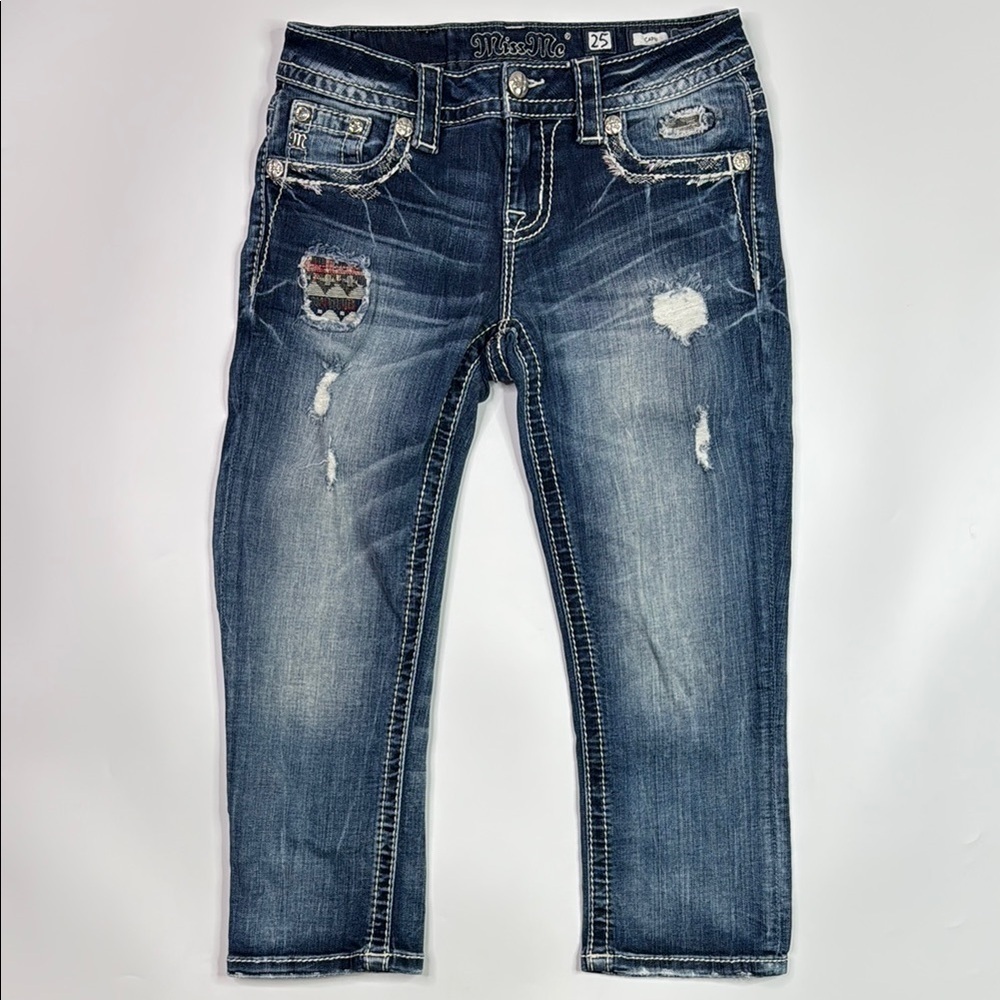 Miss Me Distressed Capri Jeans Size 25